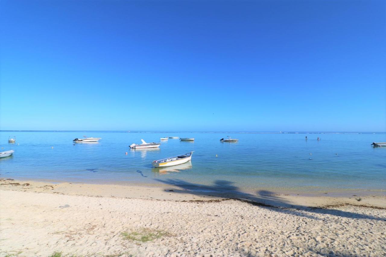 The Beach House - West Coast Mauritius Ривьер-Нуар Экстерьер фото