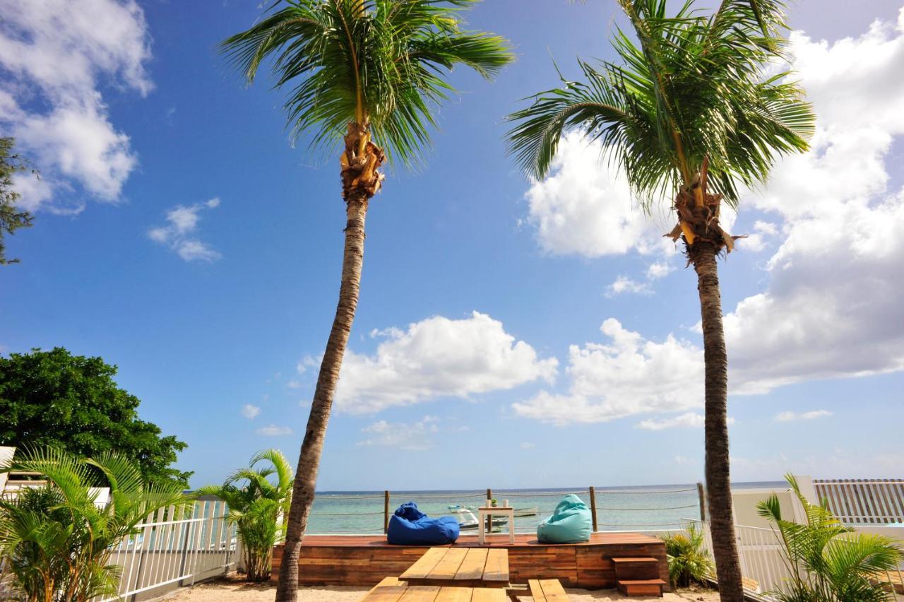 The Beach House - West Coast Mauritius Ривьер-Нуар Экстерьер фото