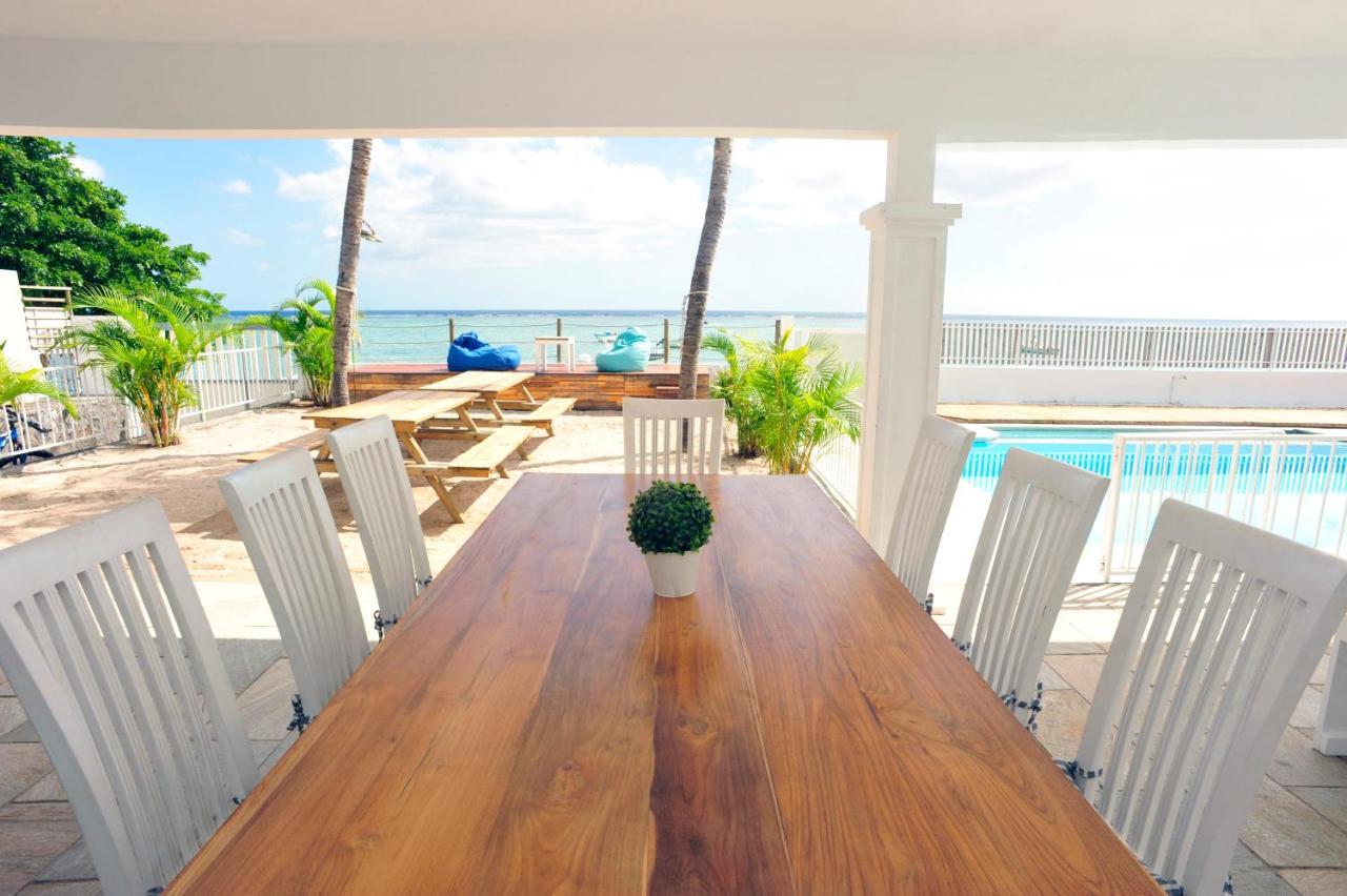 The Beach House - West Coast Mauritius Ривьер-Нуар Экстерьер фото