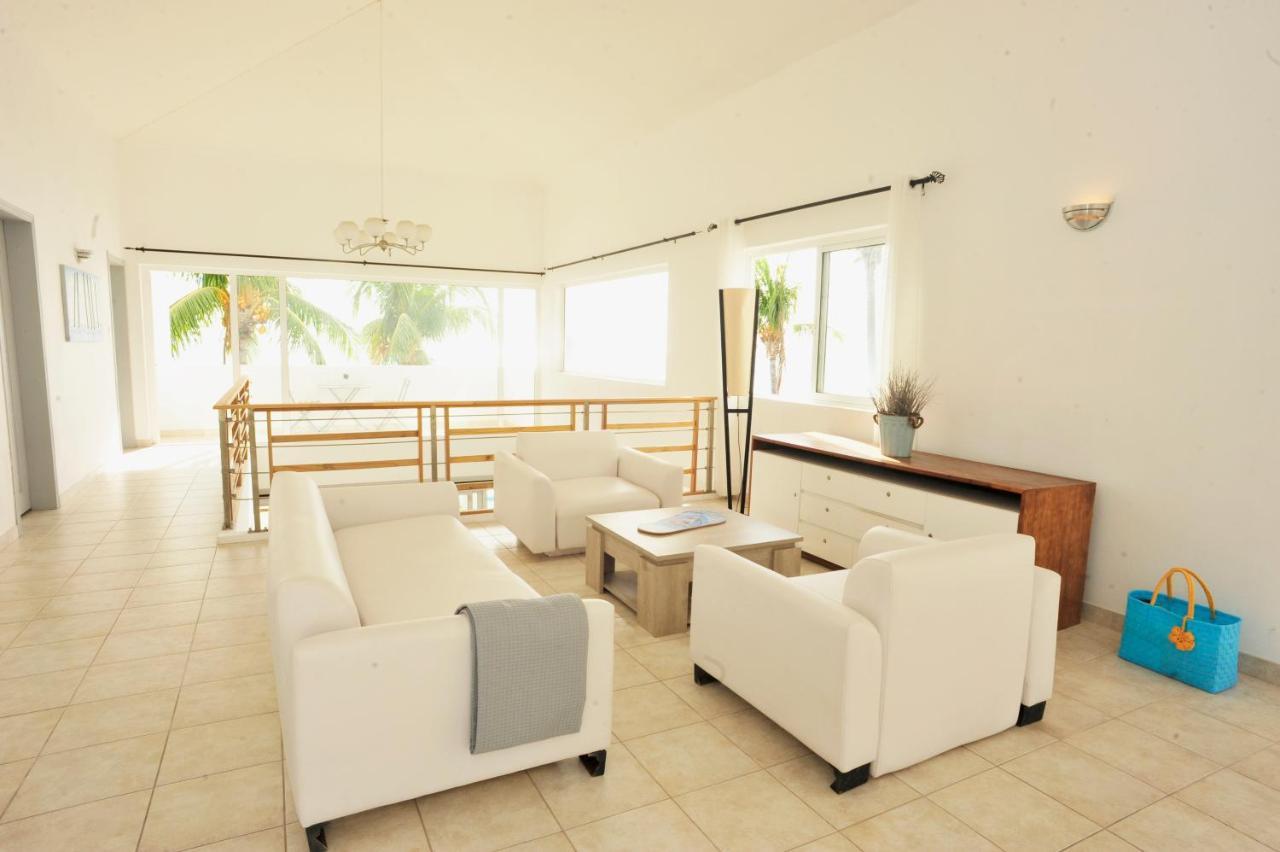 The Beach House - West Coast Mauritius Ривьер-Нуар Экстерьер фото
