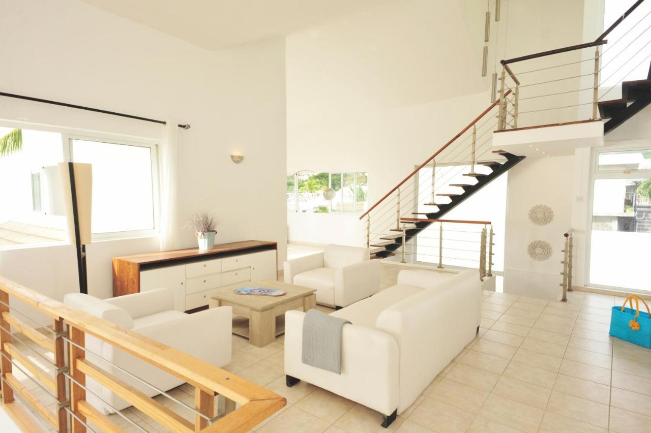The Beach House - West Coast Mauritius Ривьер-Нуар Экстерьер фото